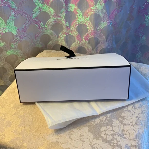 Chanel Retail and Gift Bag combo - Picture 13 of 16